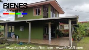 Se Vende Propiedad Con 2 Casas En Tronadora